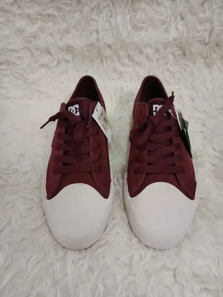 Sepatu DC MANUAL RT SUEDE size 44.5 Original 100%