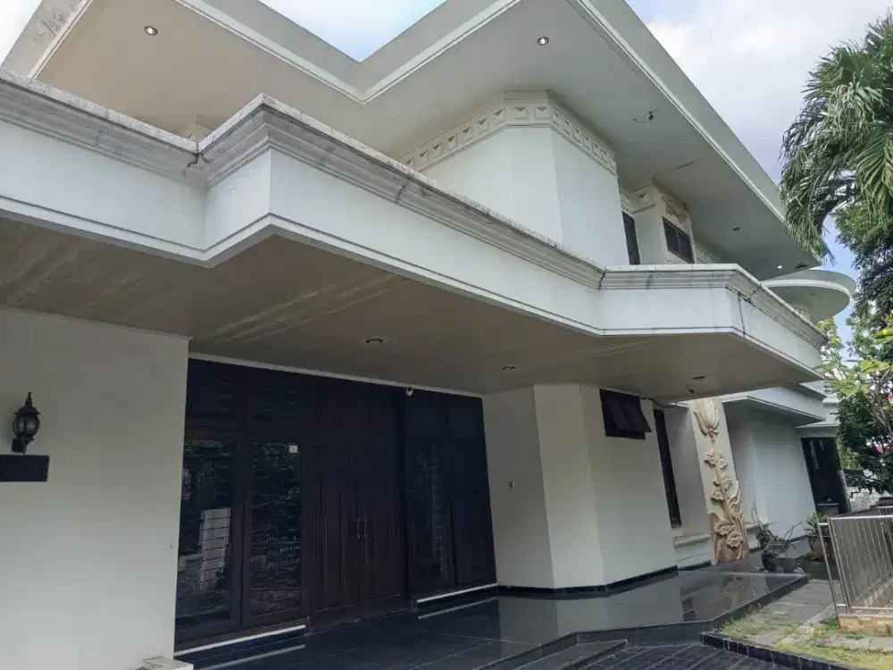 Disewakan Rumah Mewah Kupang Baru