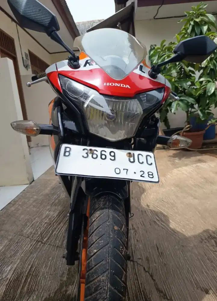 DIJUAL CBR 150R FI CBU THAILAND