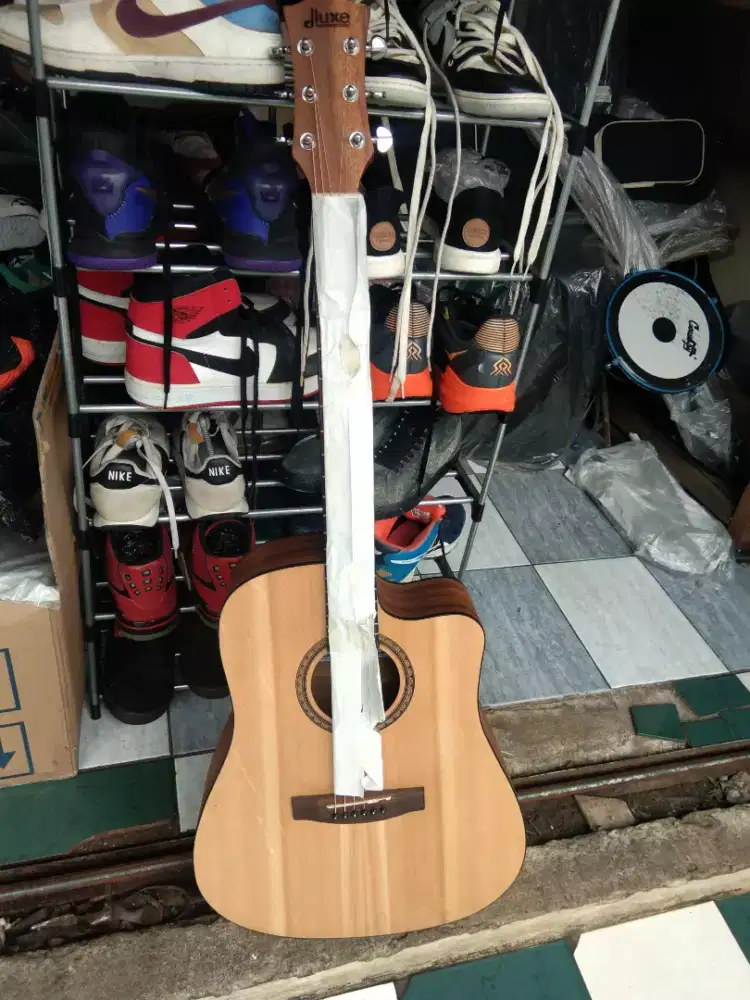 Gitar dluxe ori jumbo