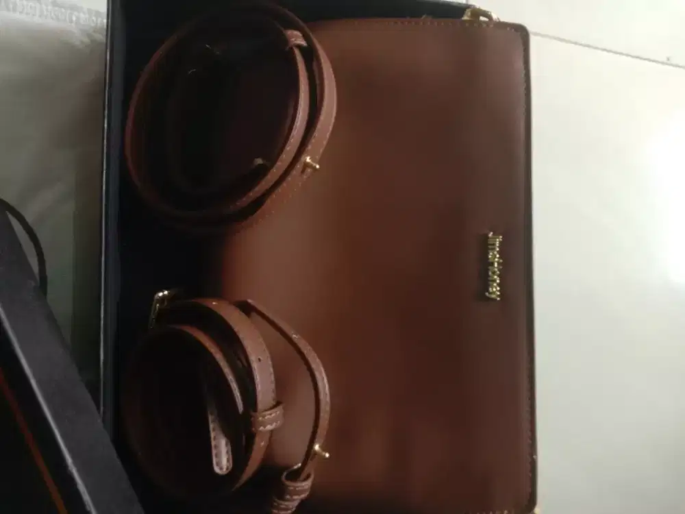 Tas wanita model slempang
