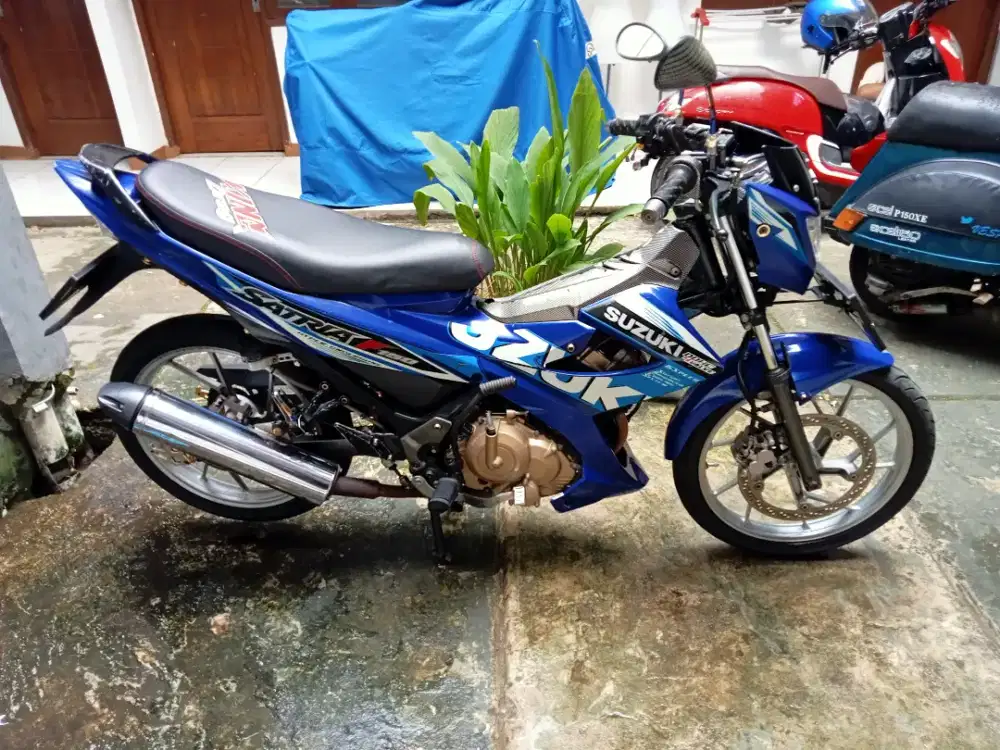 di jual suzuki satria facelif