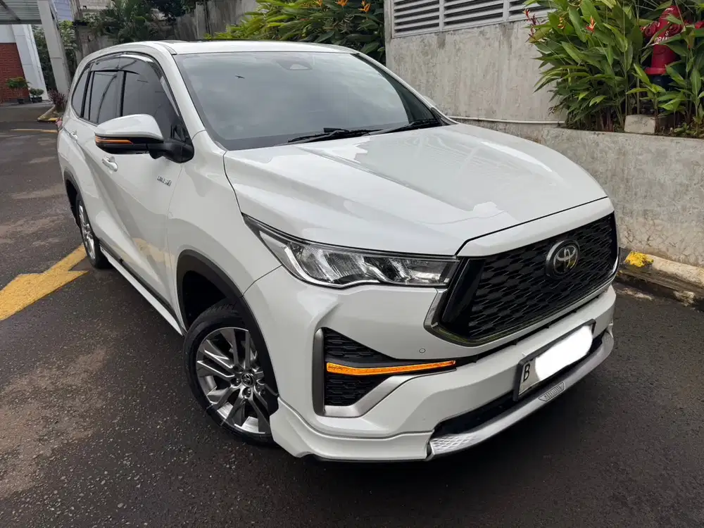 Jual Toyota Innova Zenix Q Modelista 2024 Hybrid
