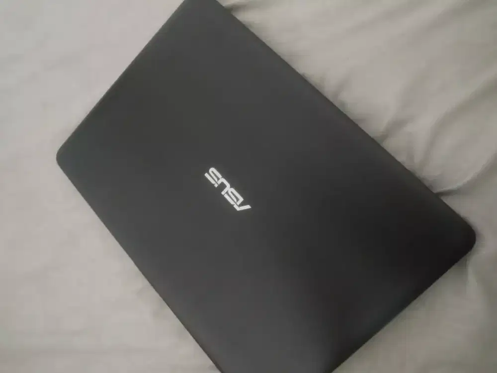 Laptop Asus core i3 gen 7 (nego sampai jadi)