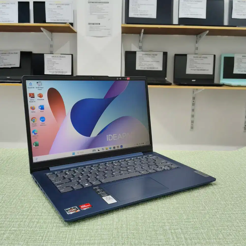 {SALE} Laptop Second LENOVO IP SLIM 3 Ryzen 3 7320U (8GB/SSD 512GB)