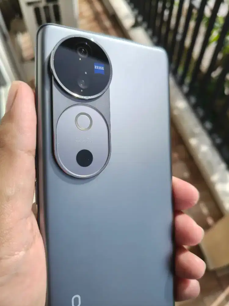 Vivo V40 5G 256/12GB Fullset Ori