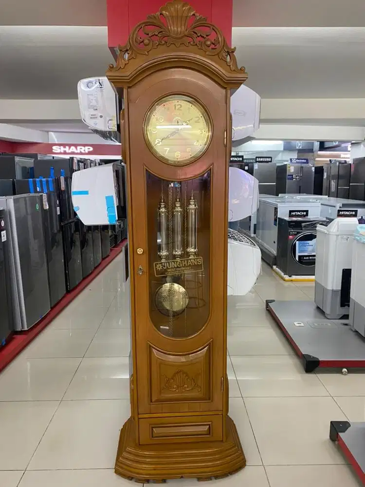 Jam Hias Bisa Cicilan Menggunakan HOMECredit