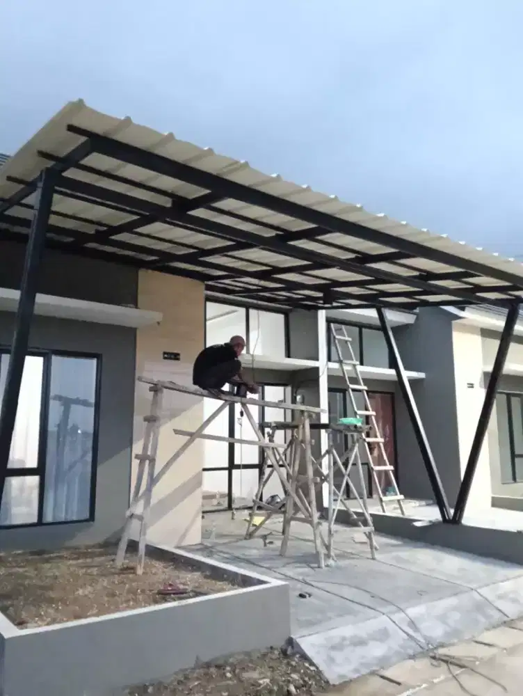 Pasang kanopi baja ringan