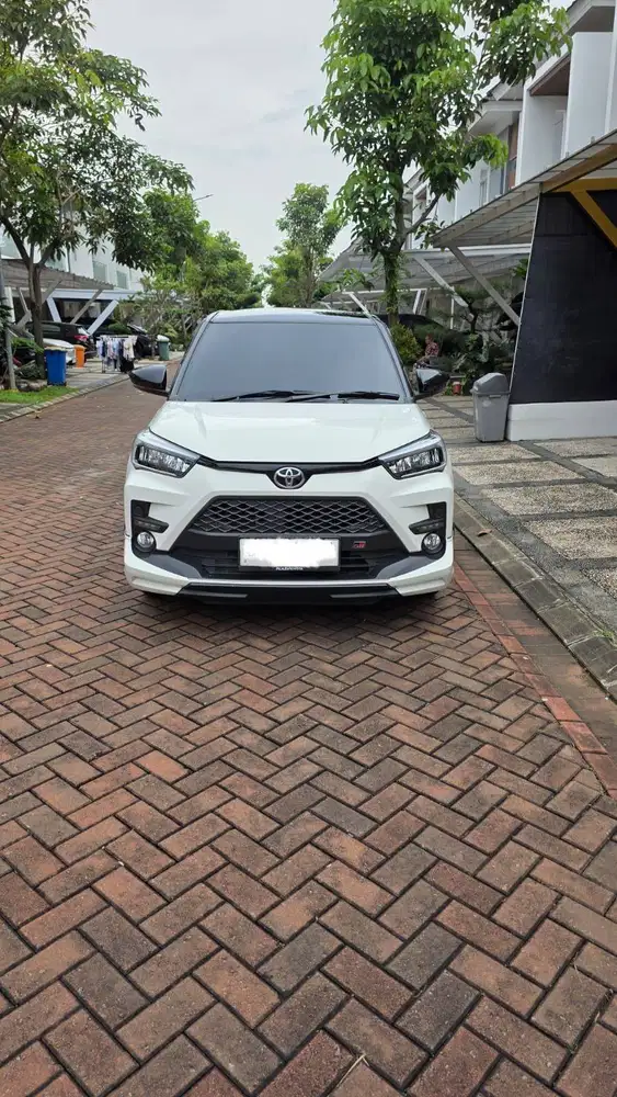 Mobil Toyota Raize tipe GR Sport 2023