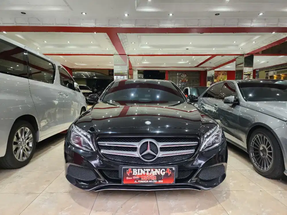 MERCY C200 AVG 2016 KM RENDAH BLACK / MODEL THN 2017 (BINTANG MOTOR)