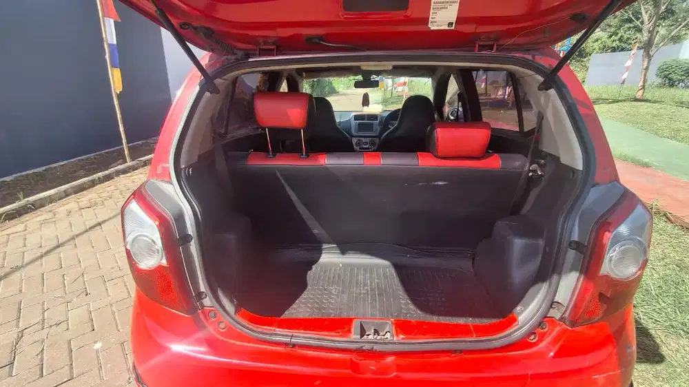 DIJUAL TOYOTA AGYA (2016)