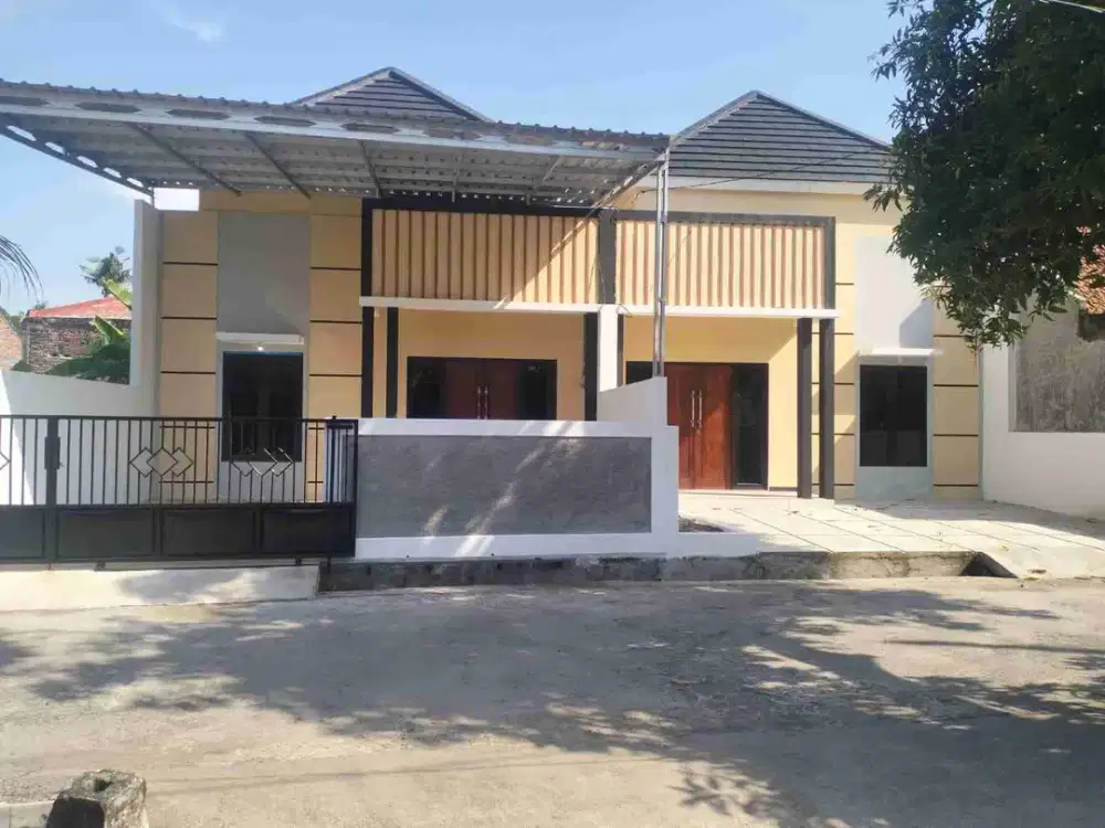 rumah 3k.tidur 4menit ke stasiun alastua bangetayu Wetan