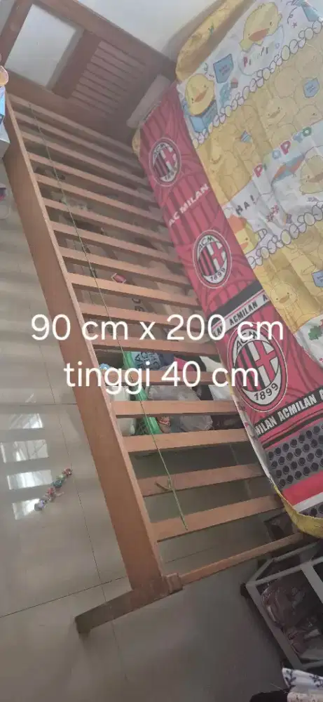 Ranjang Kayu / Dipan Kayu