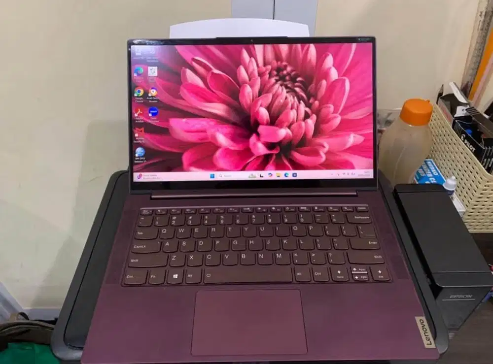Di Jual Lenovo Yoga Slim 7 14ARE05 – Tipis, Elegan, dan Super Cepat!