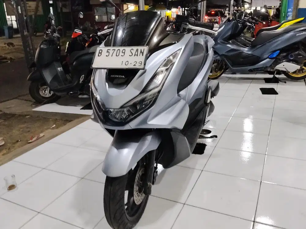 jual honda PCX 160cc 2024 muluss