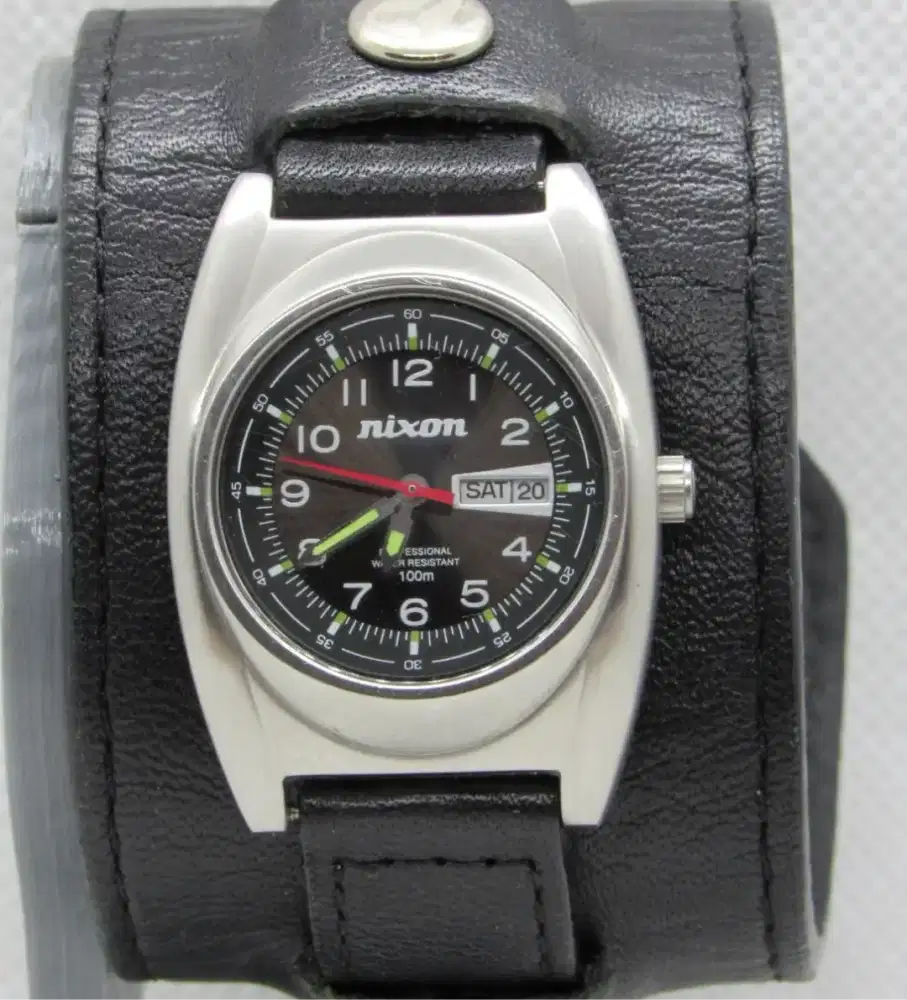 Jam tangan Nixon The Jett Have Mercy Hitem