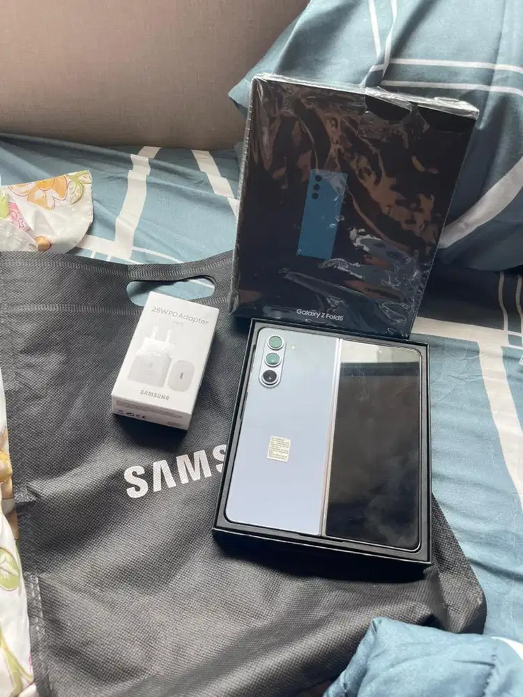 Samsung z fold 5 12/512gb