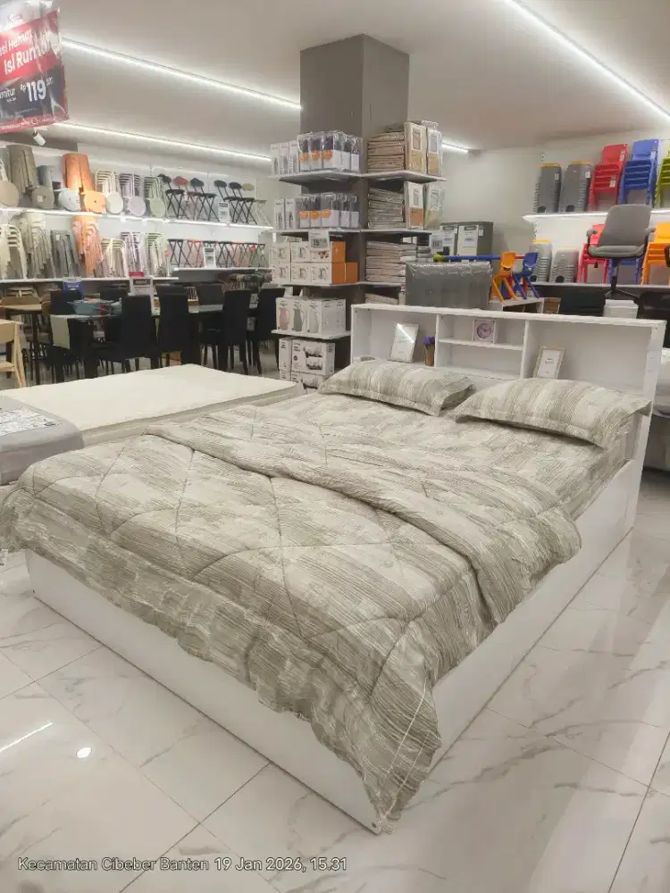 PESTA GAJIAN SELMA DIPAN TEMPAT TIDUR FULL STORAGE SAKHA RP.866.333x3