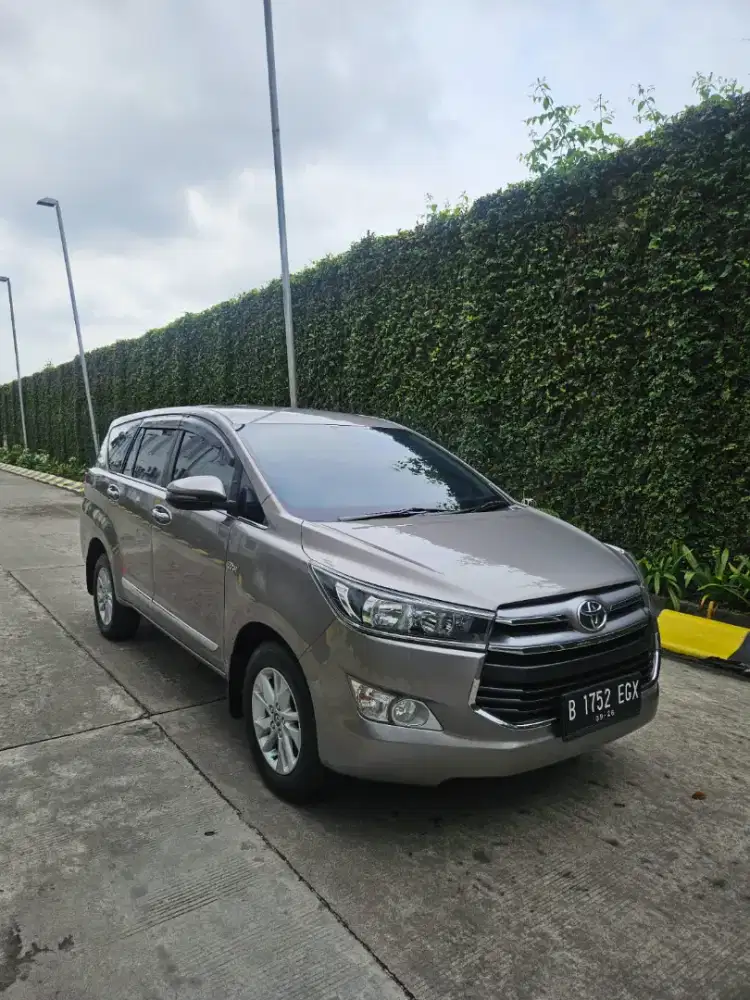 Toyota Inova reborn. G at 2017