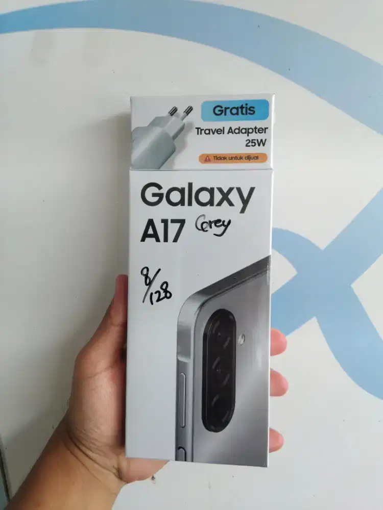 Samsung a17 (8/128) new