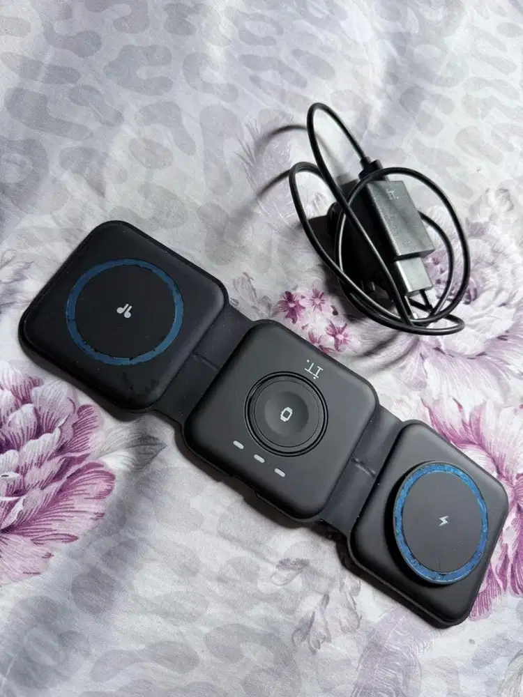 IT 3 in 1 wireless charger flip