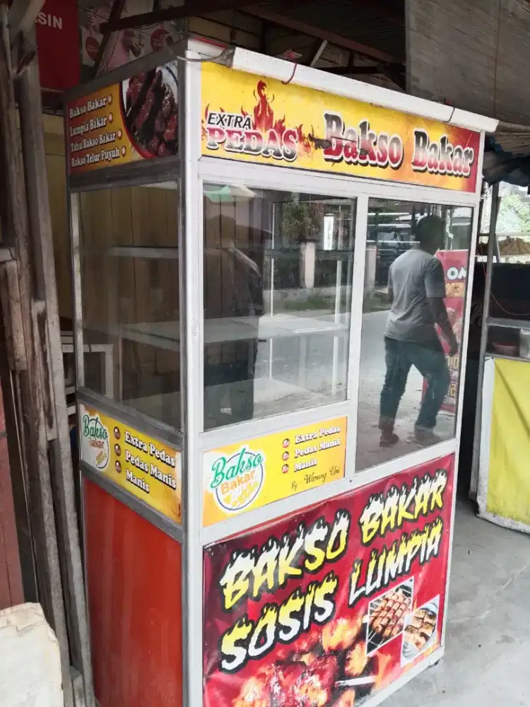 Estalase bakso bakar