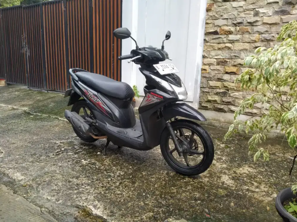 Honda Beat 2015  B Jaksel bisa TT
