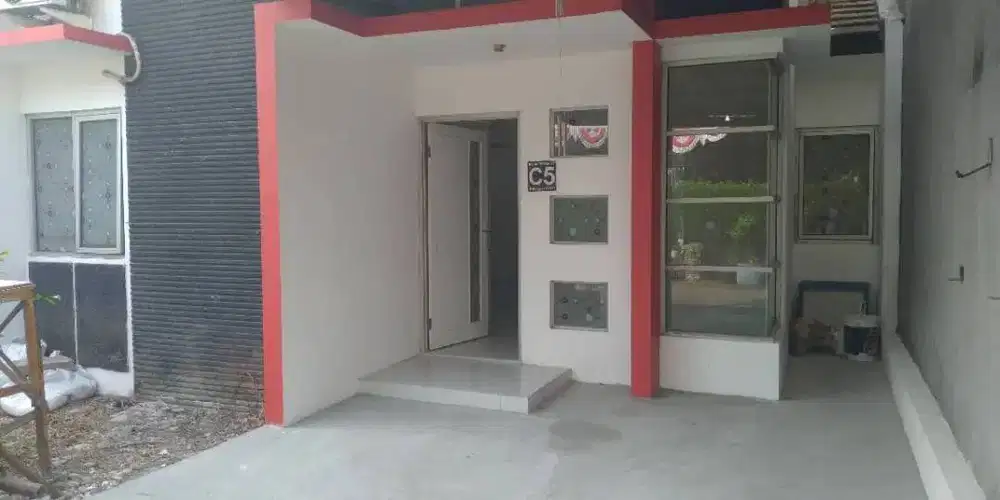 Di Kontrakan Rumah Cluster Pinggir Jalan Raya Kodau Pondok Gede