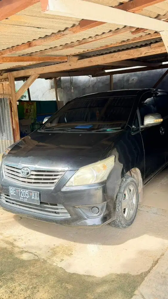 Dijual inova 2012 tangan pertama