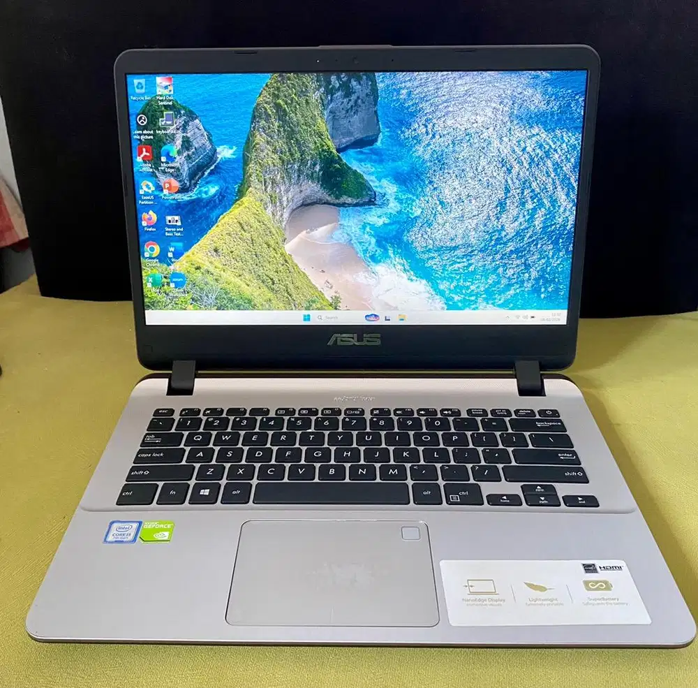Laptop asus ram 8gb sudah ssd