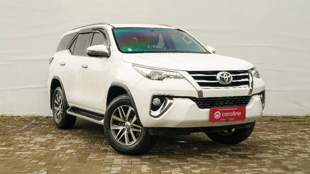 TOYOTA FORTUNER 2.4 VRZ AT 2019 PUTIH - GARANSI 1THN - WEEKENDSALE