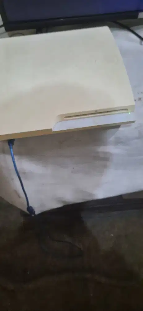 PS 3 SLIM SERI 30 300GB