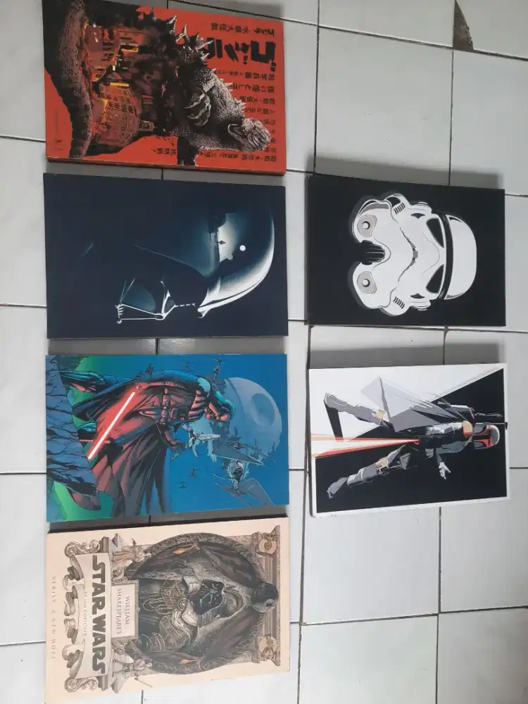 Poster bingkai starwars - godzilla