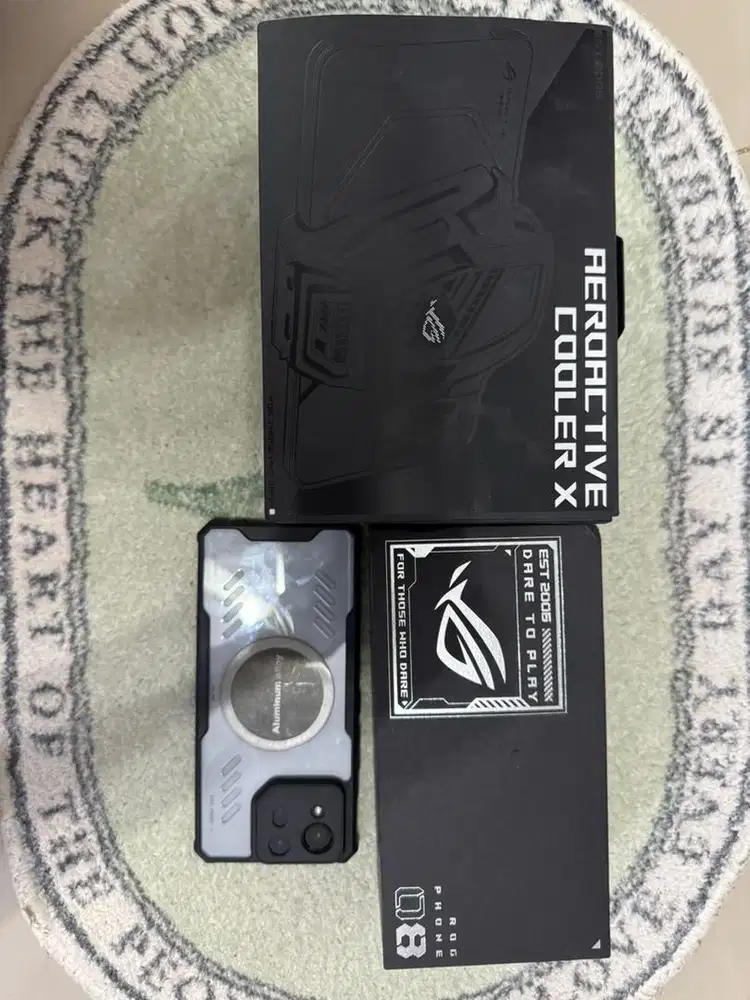 ROG PHONE 8 + COOLER FAN