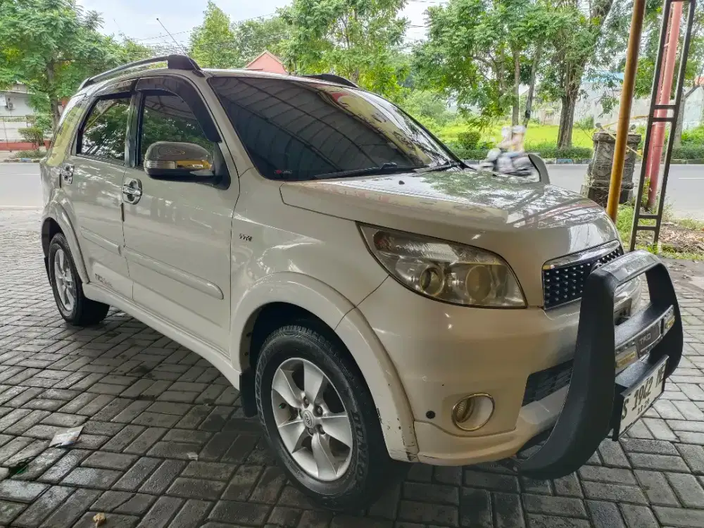 Dijual Mobil pribadi Rush S Manual istimewa