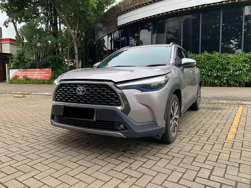 TOYOTA COROLLA CROSS HYBRID 1.8 AT 2020 SILVER KM 57RB