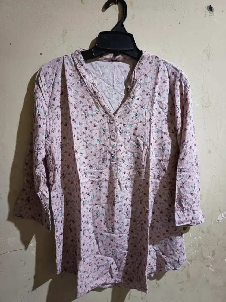 PRELOVED ATASAN WANITA