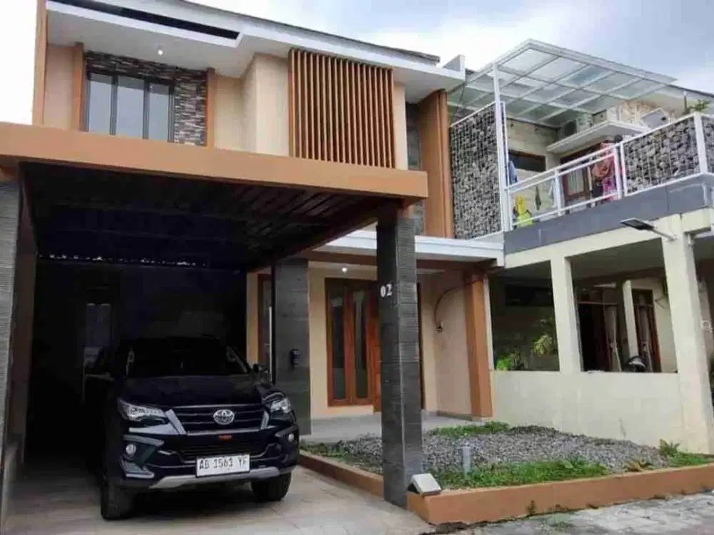 DIJUAL RUMAH 2 LANTAI DI PERUM DEKAT JOGJA BAY SLEMAN DIY