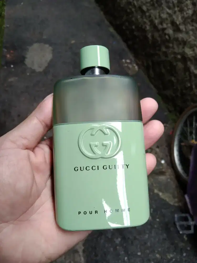 Botol parfum Gucci Guilty edt