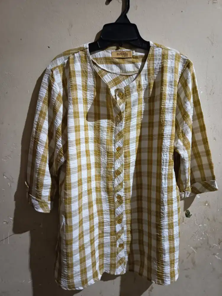 PRELOVED ATASAN WANITA