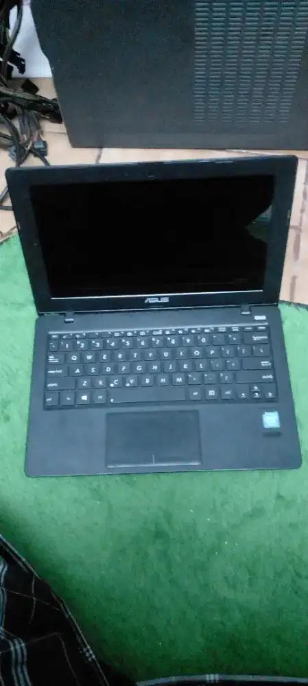 Asus X200ca mati total