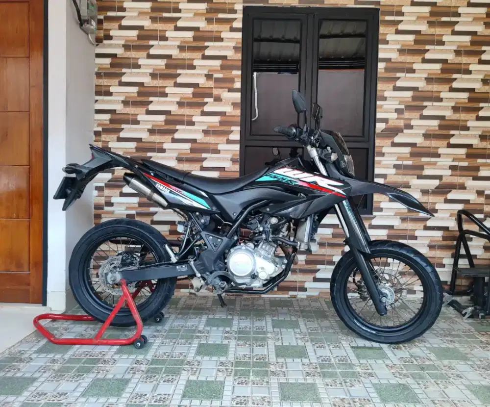 Yamaha wr 155 tahun 2022 supermoto