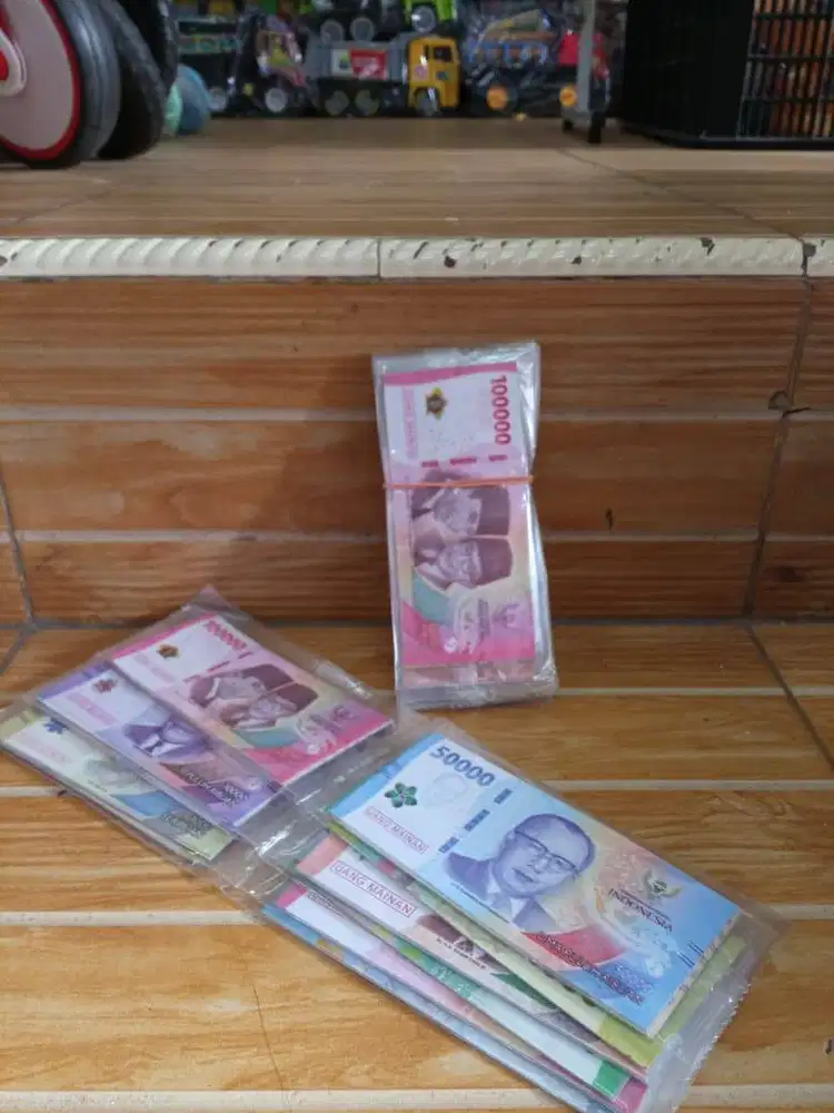 mainan anak uang mainan