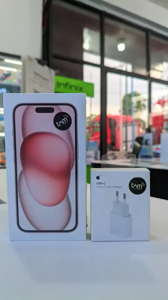 iPhone 15 Pink dapat gratis Adaptor ori