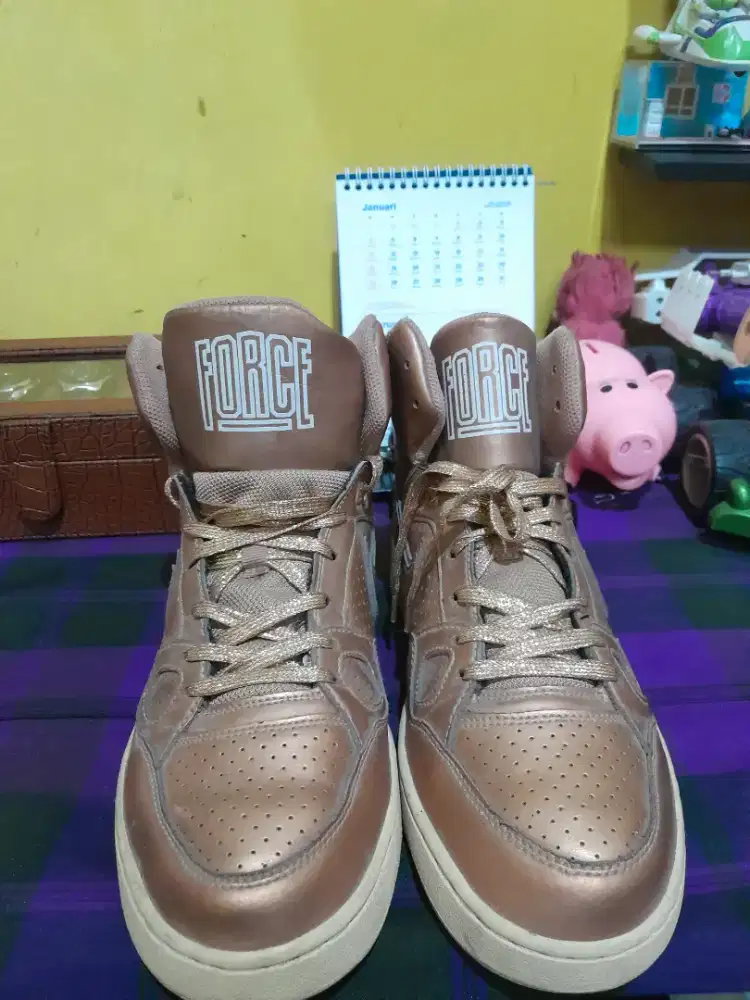 Sepatu Nike son of force mid