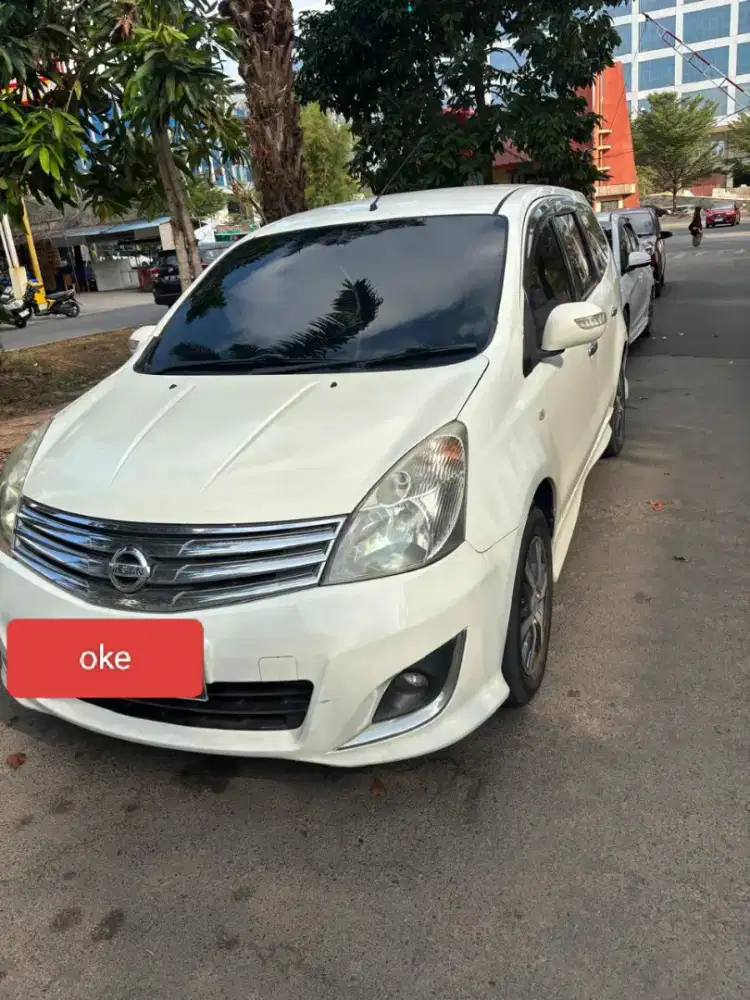 Nissan Grand Livina Highway Star Matic 2012