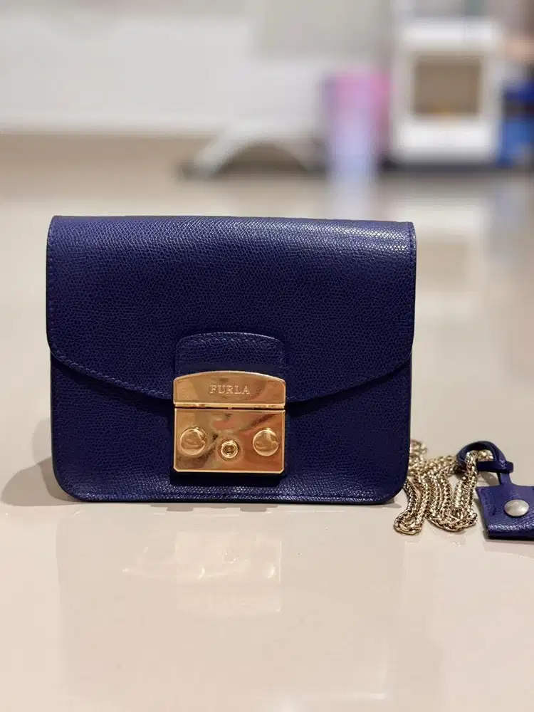 Tas Furla Metropolis Warna Navy Mulus Nominus Pakai Pribadi