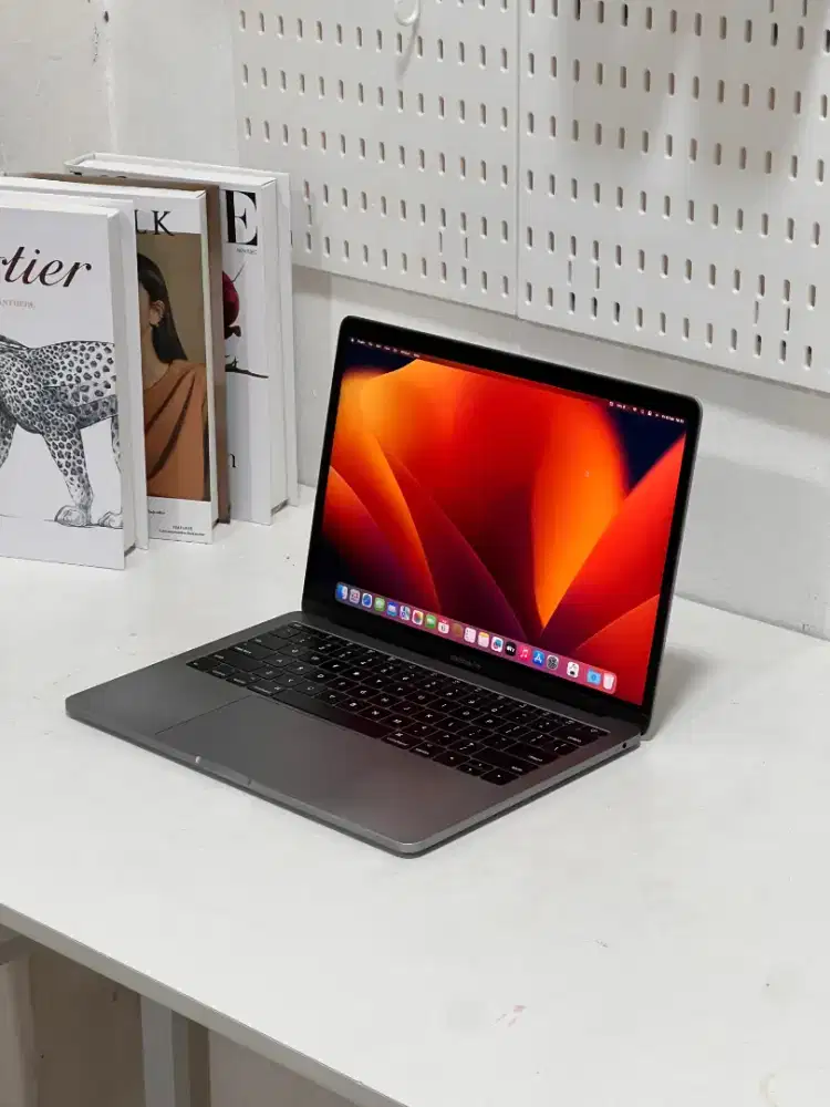 MacBook Pro 2017 13inch 16/256