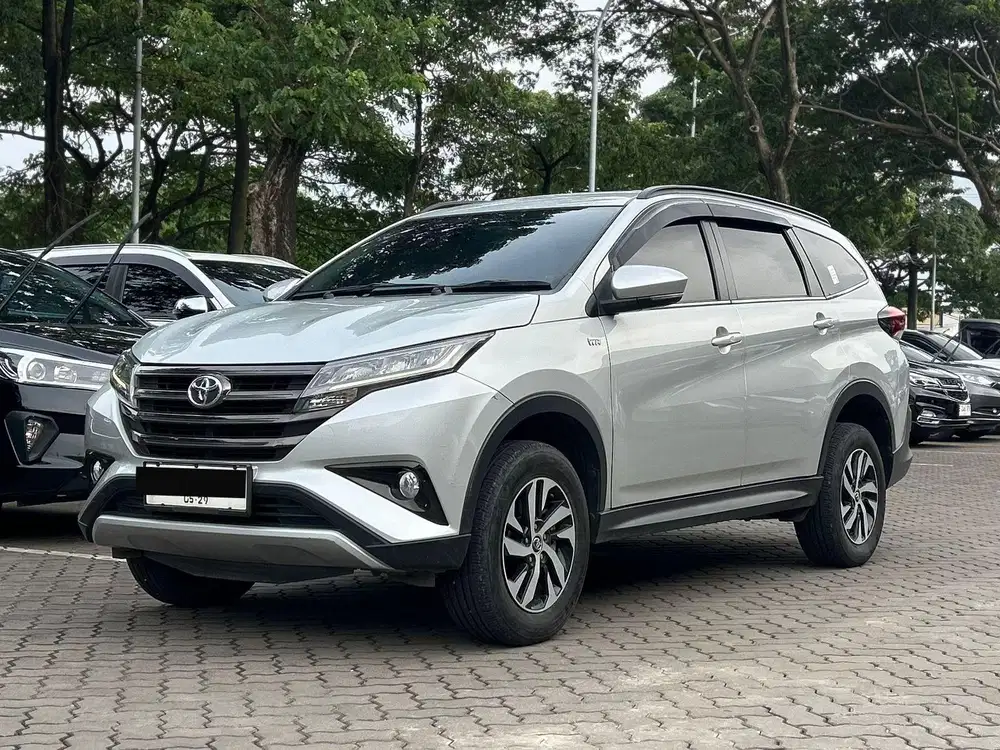 TOYOTA RUSH G 1.5 AT MATIC 2024 SILVER KM 28RB