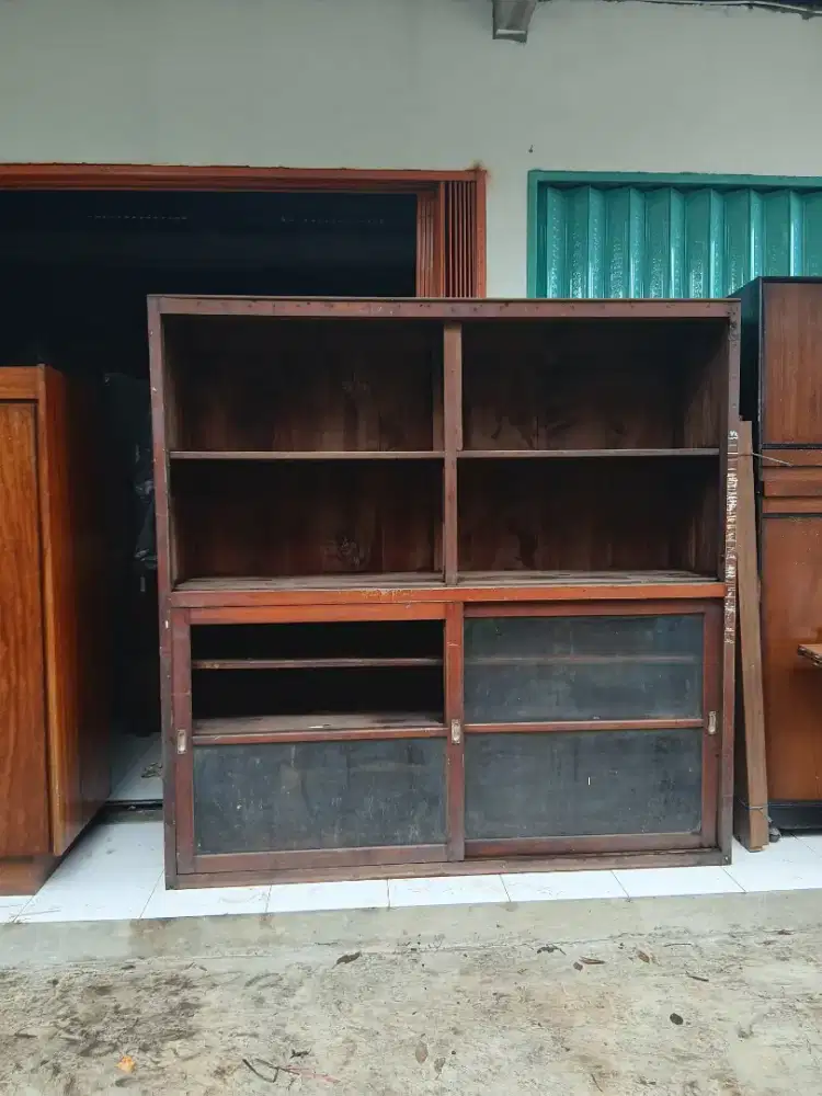 Lemari toko pintu sliding material full kayu jati tua